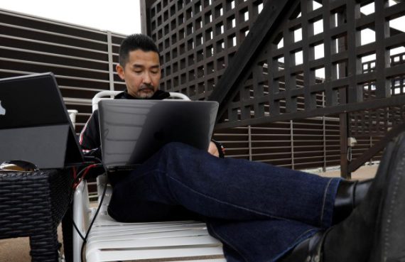 Theme park becomes new affaire for teleworkers
