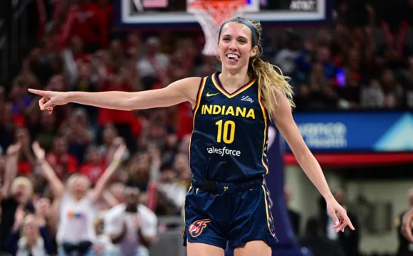 The Sphere Just Maintained Entering.' With Family Courtside, Fever's Lexie Hull Steals The Show